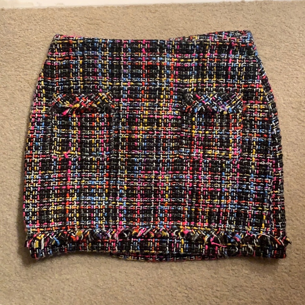 Fun multi-colored skirt that would be perfect for work or even a night out!